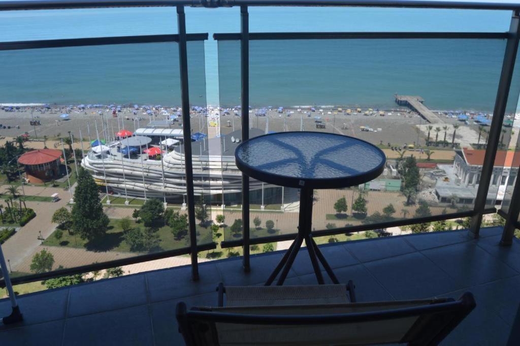 Orbi Luxury Apartments Batumi Ngoại thất bức ảnh
